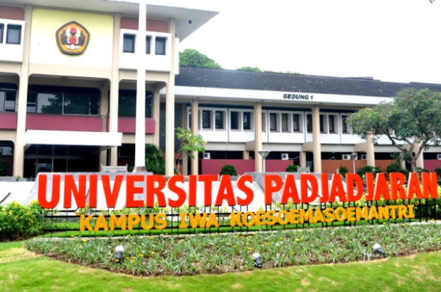 18 Universitas Fakultas Komputer Terbaik Menurut Edurank